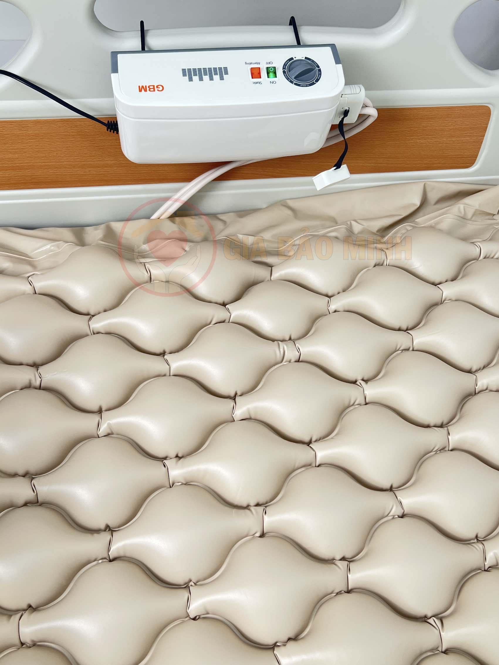 đệm-nệm-hơi-chống-loét-gbm-072-14