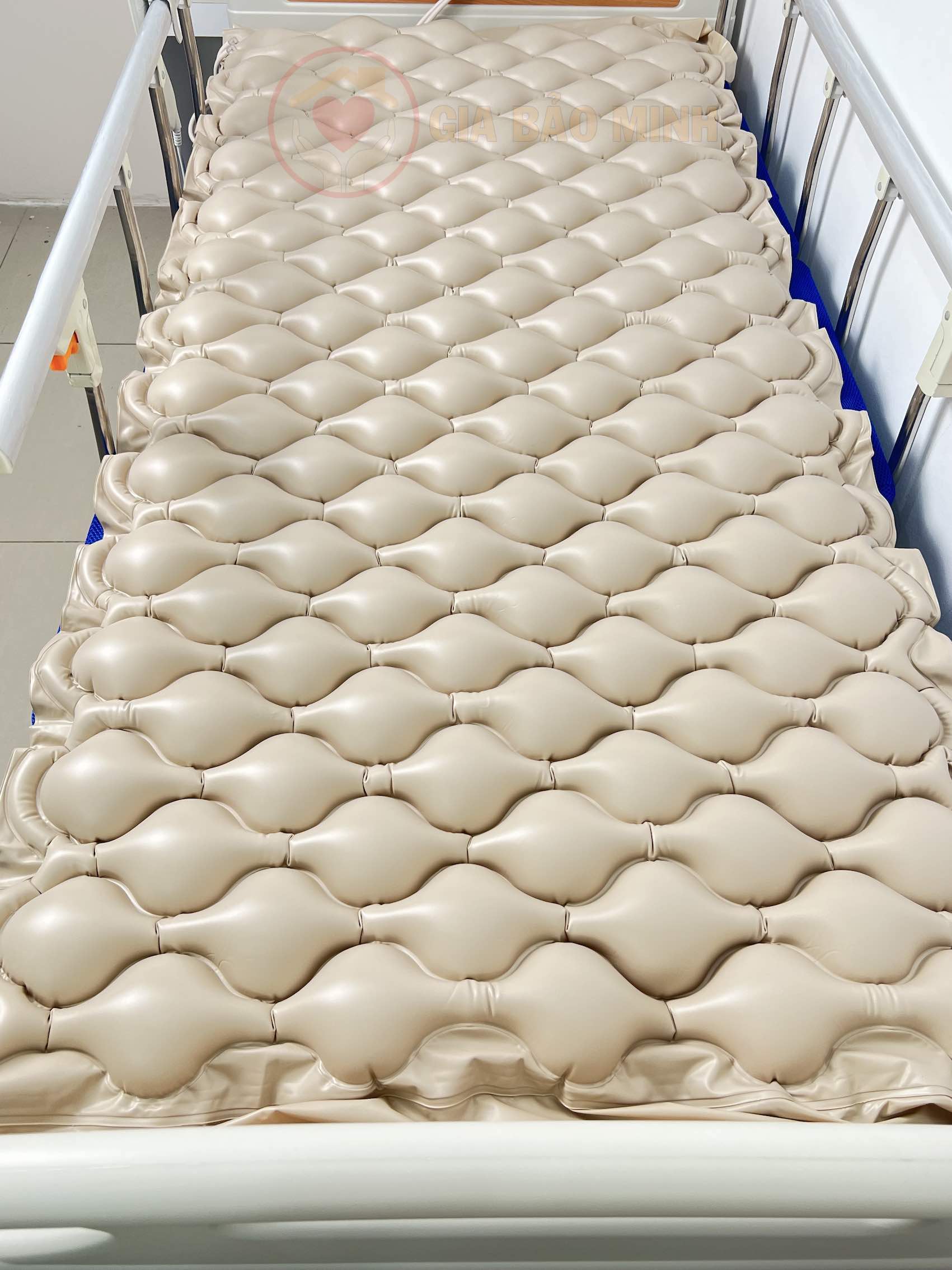 đệm-nệm-hơi-chống-loét-gbm-072-15